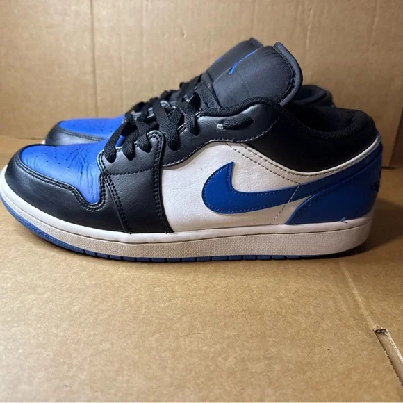 Air Jordan 1 Low White/Black/Royal Blue Alternate Royal Toe 553558-140 Size 9 - Picture 4 of 8